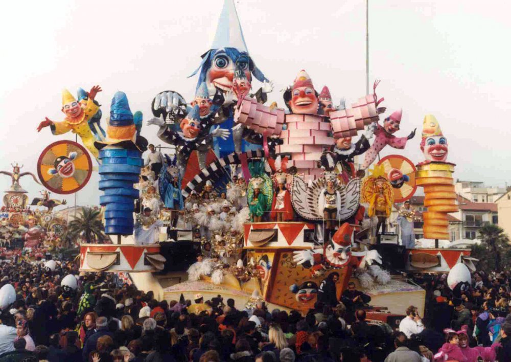 Alchimia di carnevale di Roberto Alessandrini - Carri grandi - Carnevale di Viareggio 1997