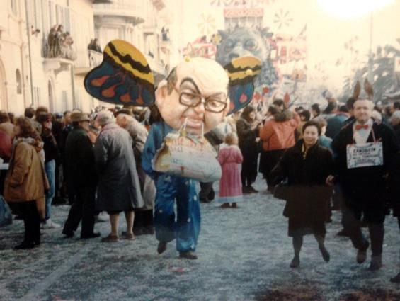 Il silenzio degli innocenti di Glauco e Patrizia Dal Pino - Maschere Isolate - Carnevale di Viareggio 1997
