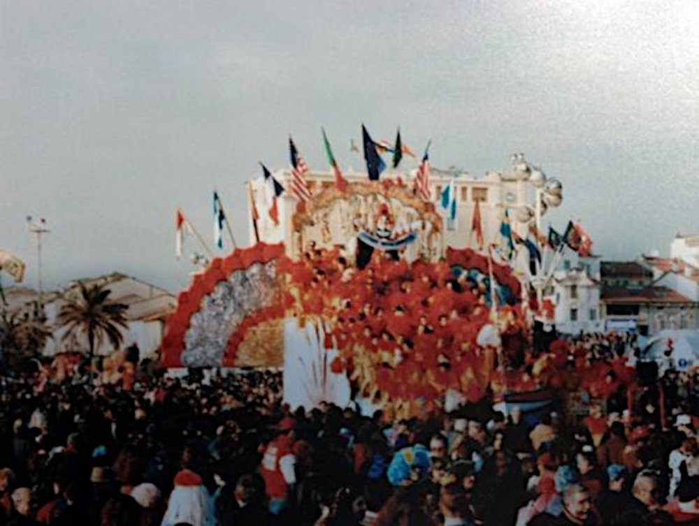 Maschere, sole e fantasia di Rione Vecchia Viareggio - Fuori Concorso - Carnevale di Viareggio 1997