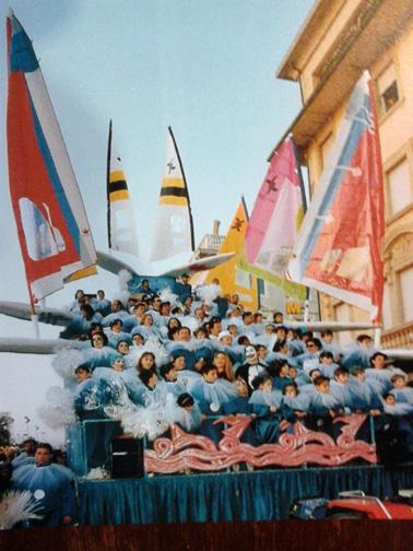 Carnevale surf di Rione Vecchia Viareggio - Fuori Concorso - Carnevale di Viareggio 1998