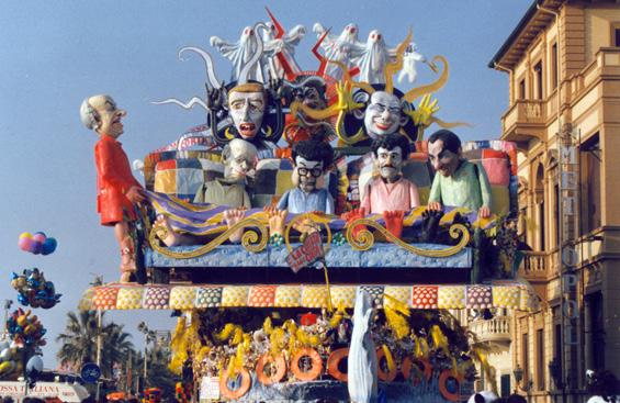 La coperta corta di Arnaldo Galli - Carri grandi - Carnevale di Viareggio 1998