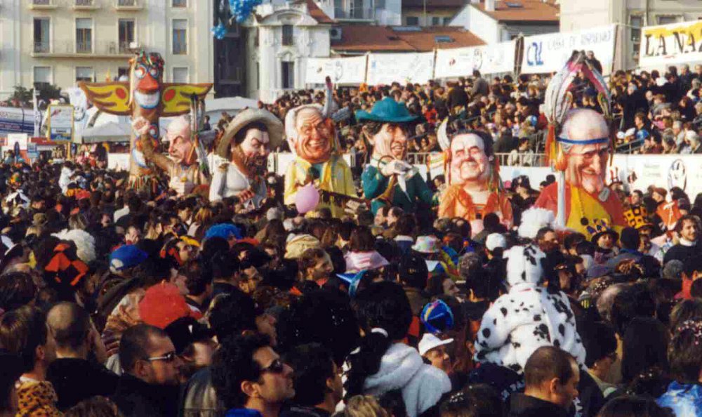 La vera storia del Ri...far west di Giampiero e Jonah Ghiselli - Mascherate di Gruppo - Carnevale di Viareggio 1998