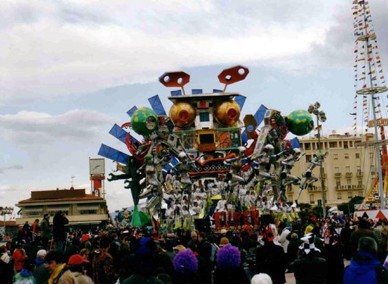 Eureka il duemila di Gionata Francesconi - Carri grandi - Carnevale di Viareggio 1999