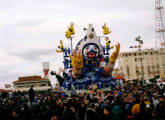 Europa sì, le mutande no di Arnaldo Galli - Carri grandi - Carnevale di Viareggio 1999