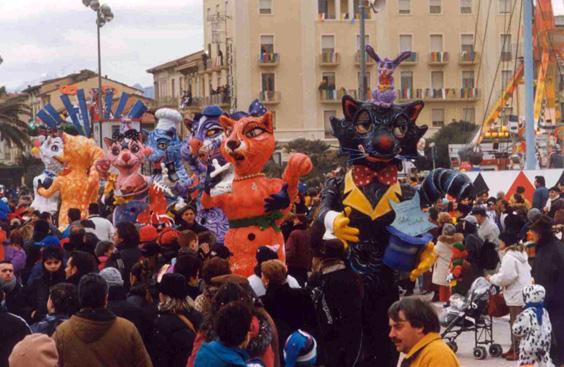 Felini e contenti di Michele Canova - Mascherate di Gruppo - Carnevale di Viareggio 1999